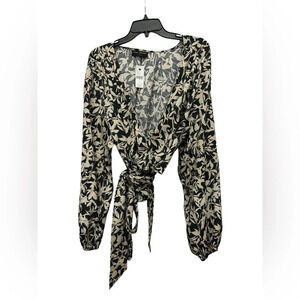 Lane Bryant Classic Crop Long Sleeve Full Wrap Top In Dark Floral Size 20 NWT